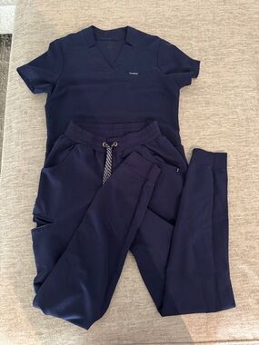 Jaanuu Women's Navy Scrub Joggers and Top Set